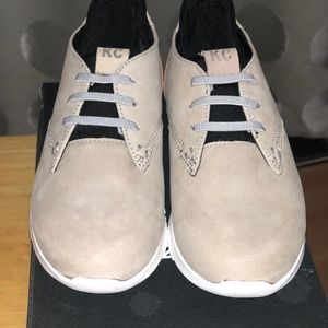 Boys size 12 Kenneth Cole Fashion sneakers